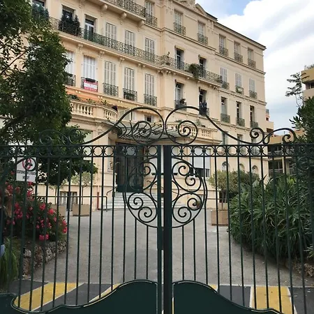 Apartment Terrasse Dans Palace Centre *